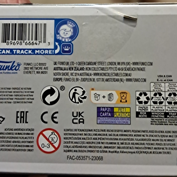 Funko Pop Elsa Diamond Collection Figure - Picture 4 of 4